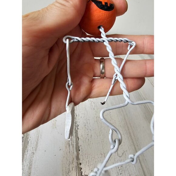 Metal jointed pumpkin skeleton‎ as is ornament decor hanging Halloween - Picture 7 of 7